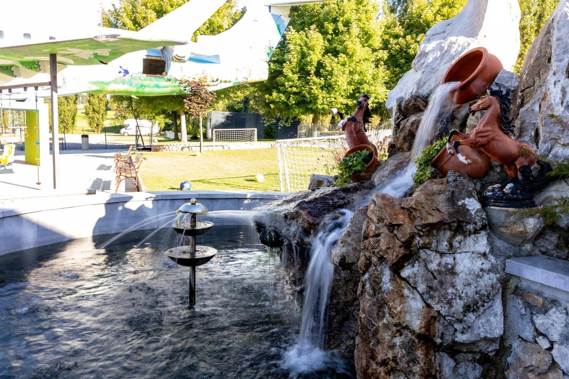 Hotel Dolenjc Novo Mesto Eksteriør bilde